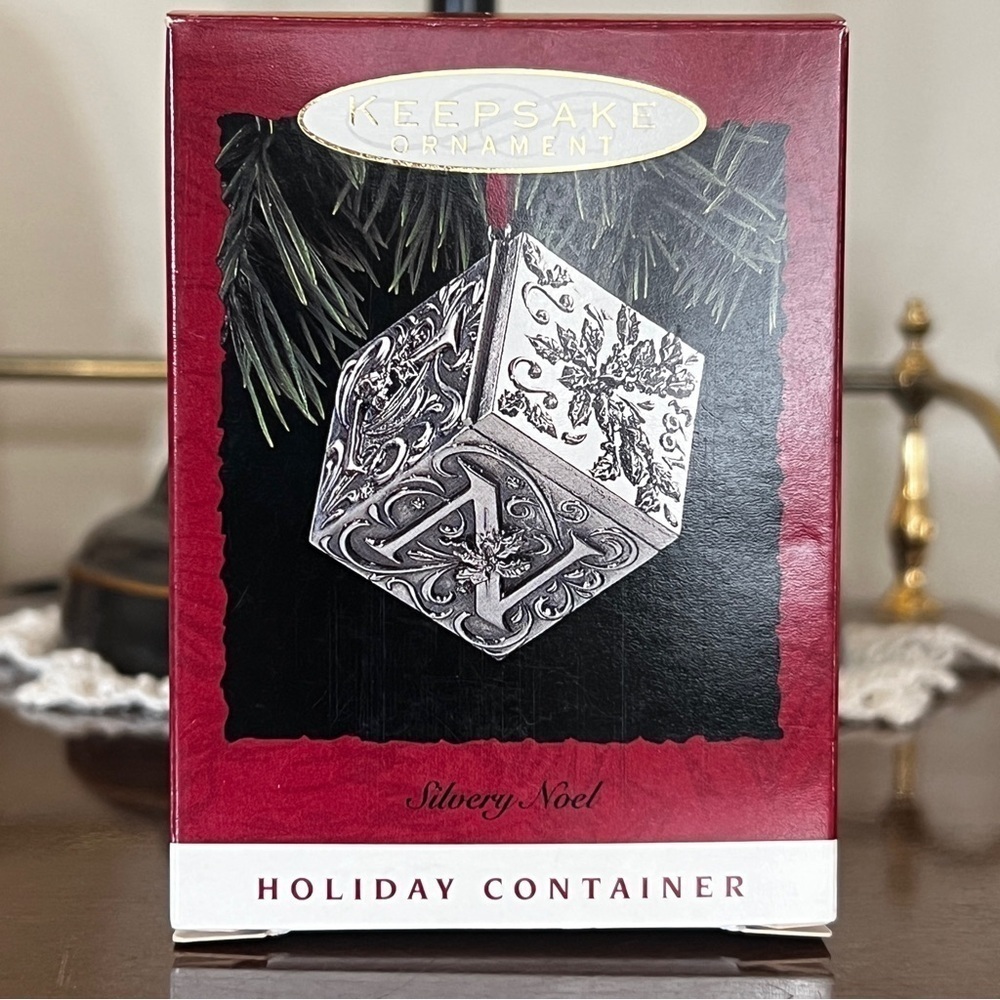 Hallmark 1993 ‘Silvery Noel’ Holiday Container Ornament